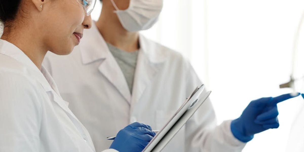 Professional team photo of QuantValue Lab data scientists